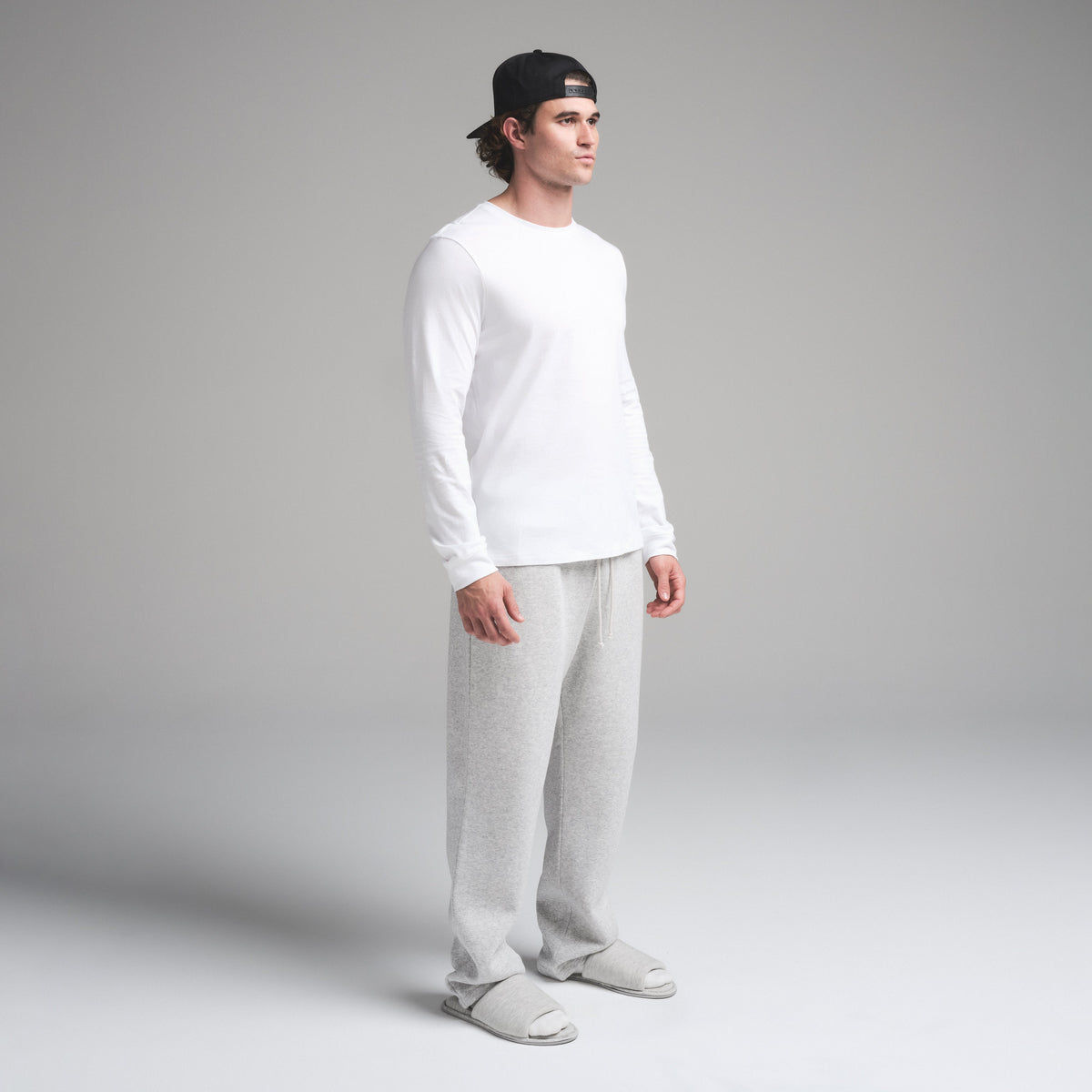 SKIMS COTTON MENS CLASSIC LONG SLEEVE T-SHIRT | CHALK