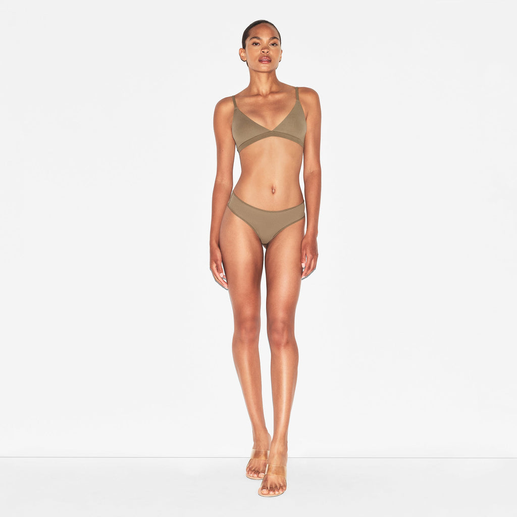 FITS EVERYBODY CHEEKY BRIEF | TRUFFLE