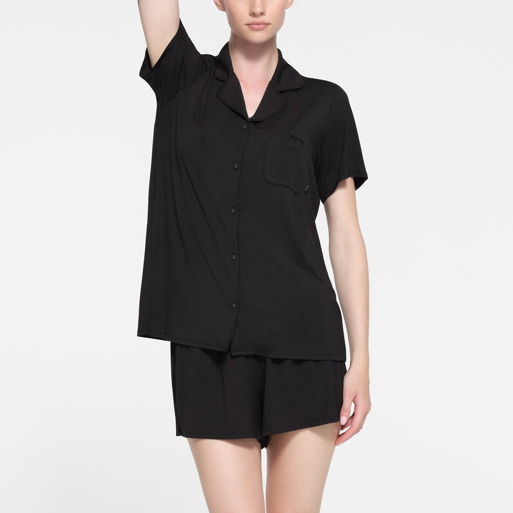 SKIMS SLEEP SHORT SLEEVE BUTTON UP SET | ONYX