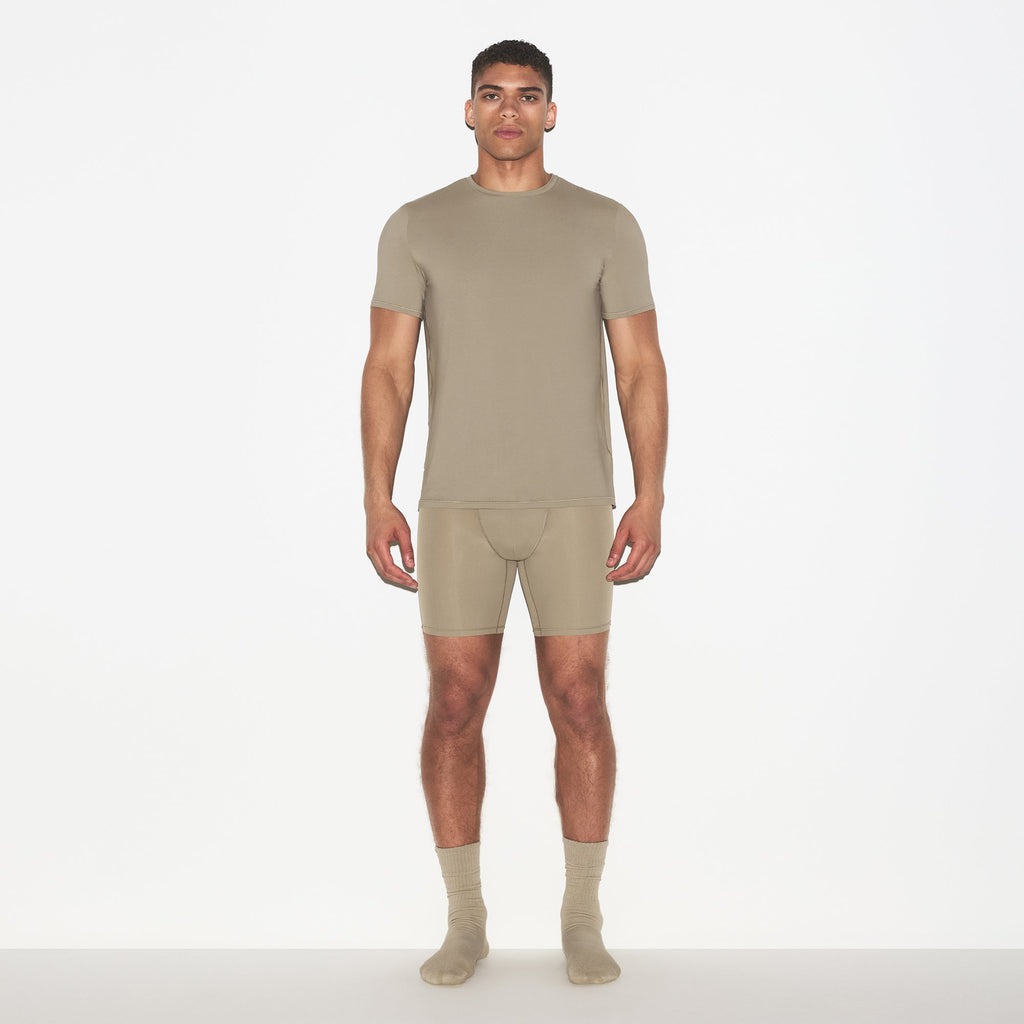 SKIMS FLEX MENS T-SHIRT | DUNE