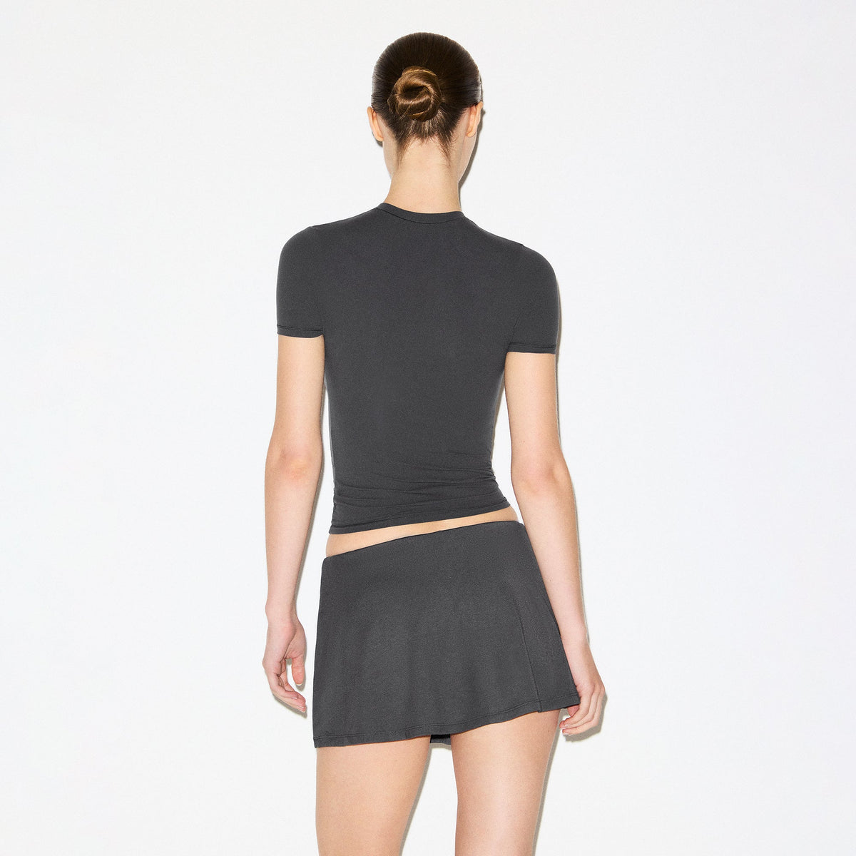 FITS EVERYBODY T-SHIRT | GRAPHITE